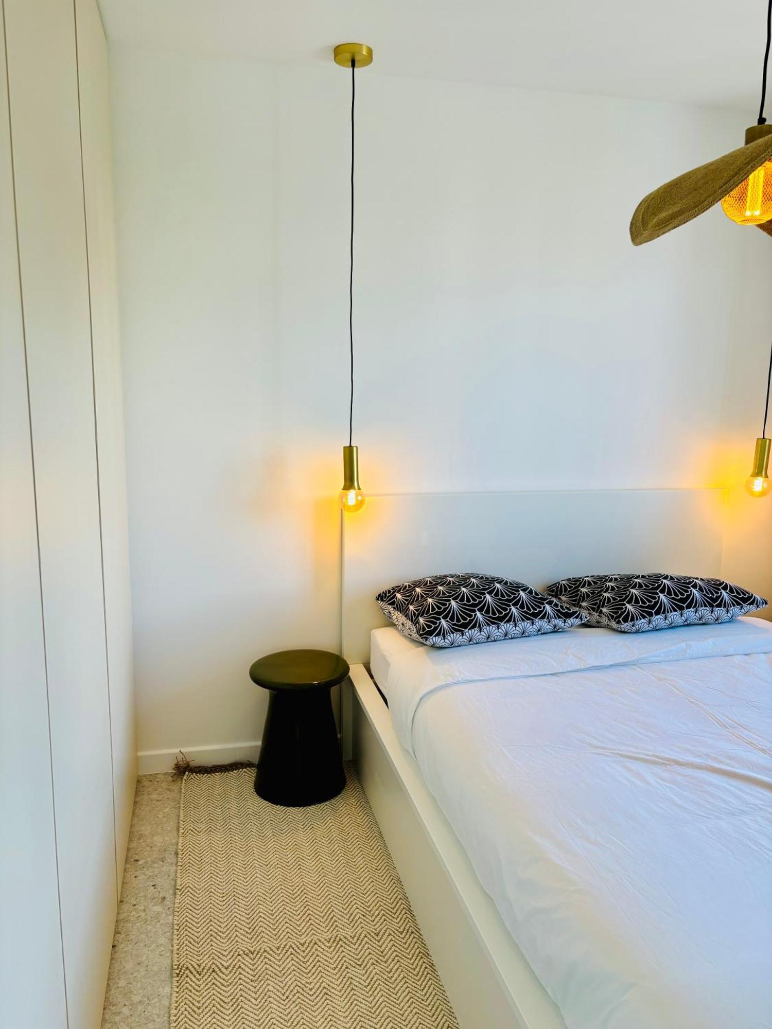 Appartement 5*, Vue Mer Et Acces Plage 滨海卡瓦莱尔 外观 照片