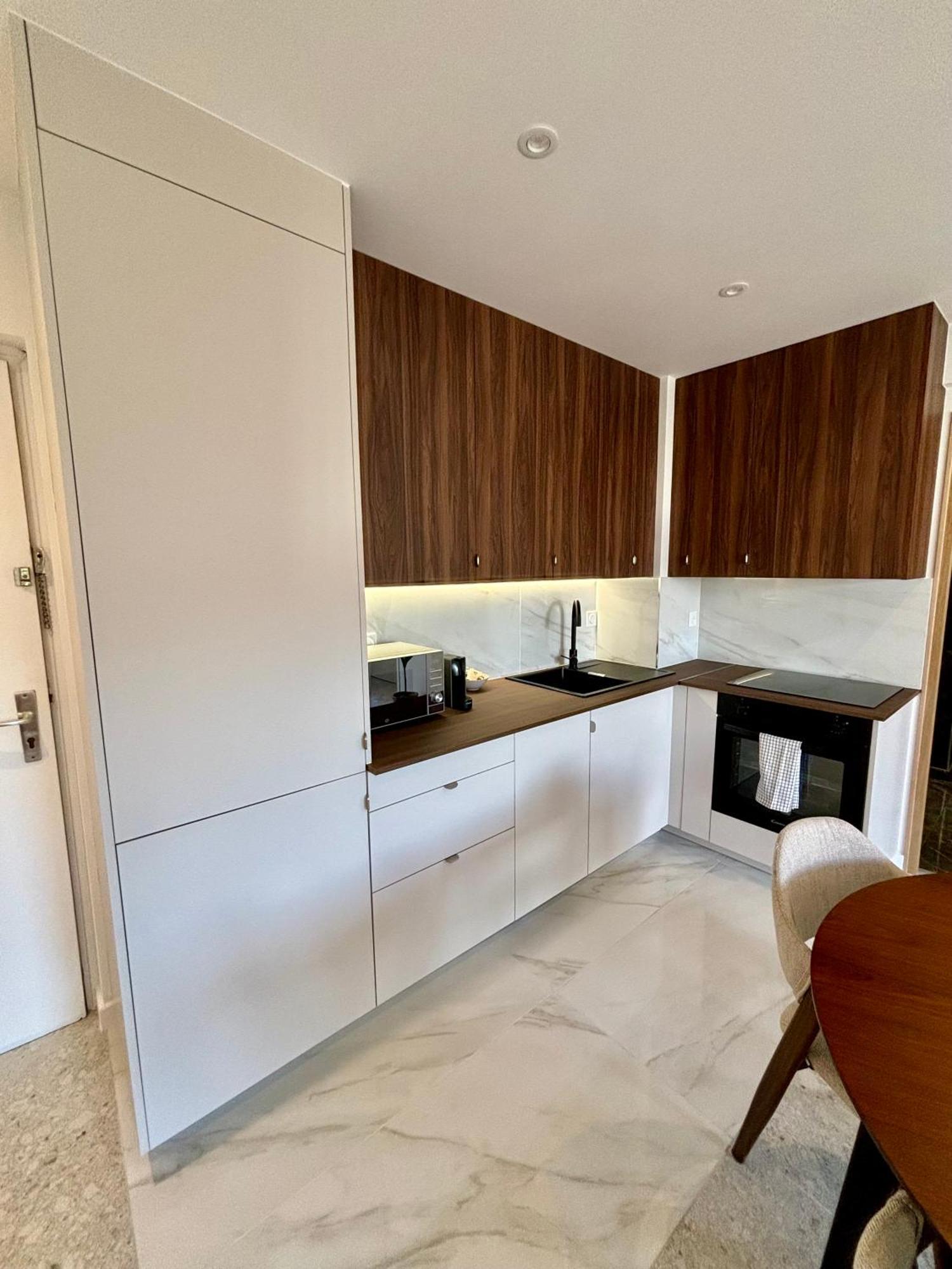 Appartement 5*, Vue Mer Et Acces Plage 滨海卡瓦莱尔 外观 照片